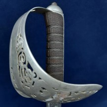 British Boer War Patent Solid Hilt Sword, Lt Claud DArcy Cayley, Middlesex Regt 1